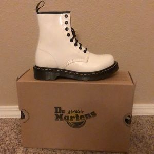 New Dr. Martens 1460 White Patent Leather Boots US Womens Sz 6